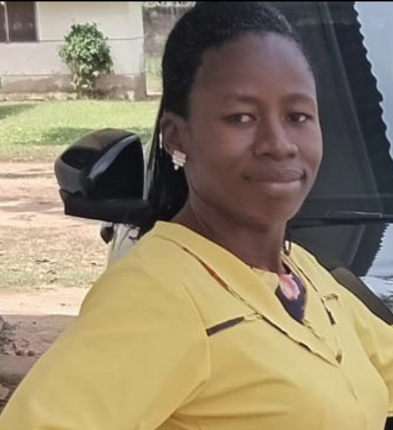 Mrs Funmi Olasunkanmi